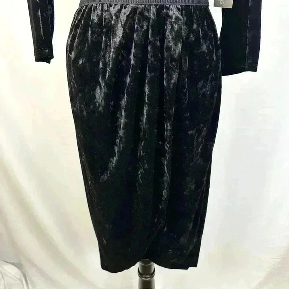 NWT New York & Company Eva Mendes Black Velvet Faux Wrap Dress Size XS/Small New - Picture 4 of 14